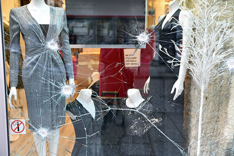 Urgence dépannage casse vitrines magasin